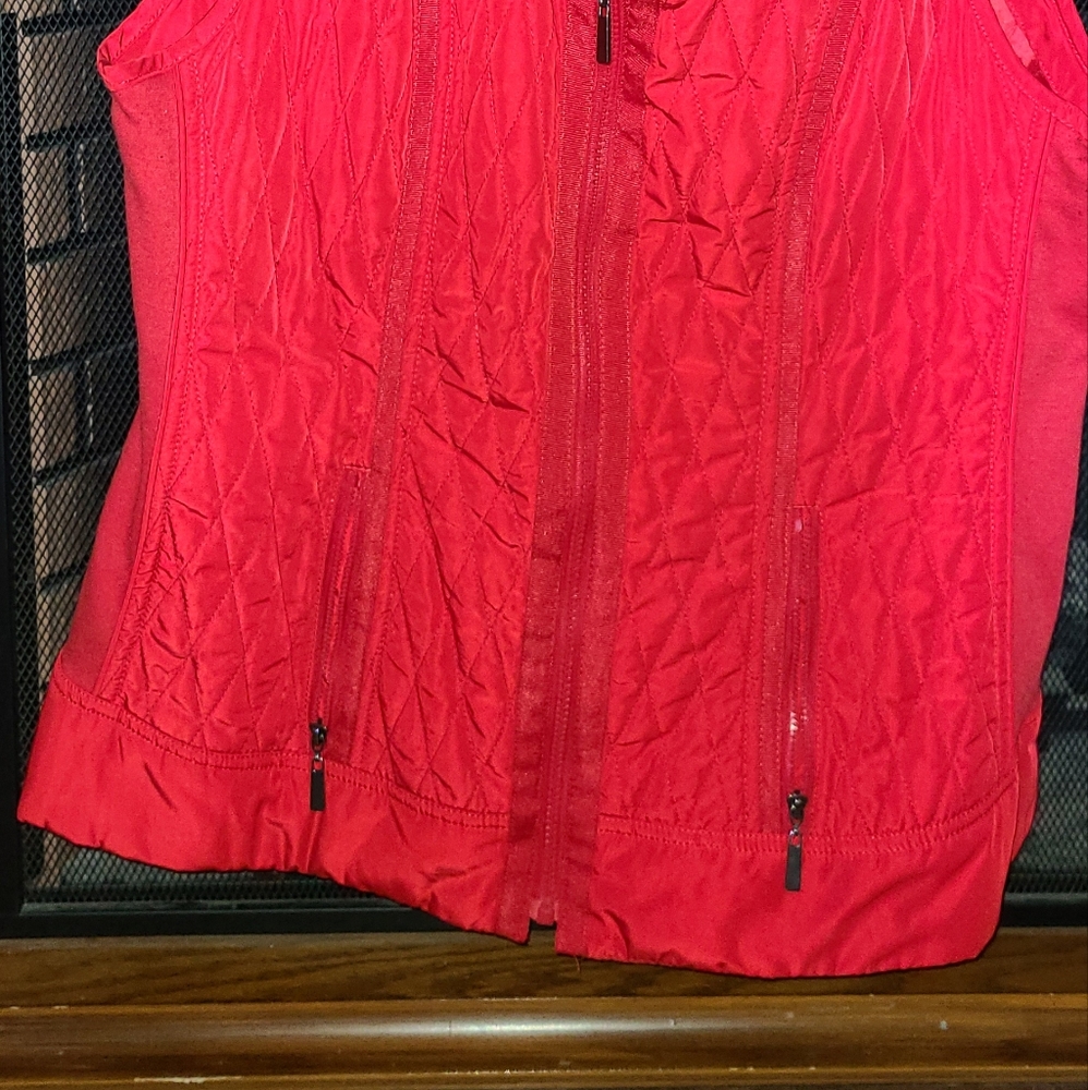 Vest - Picture 2 of 4
